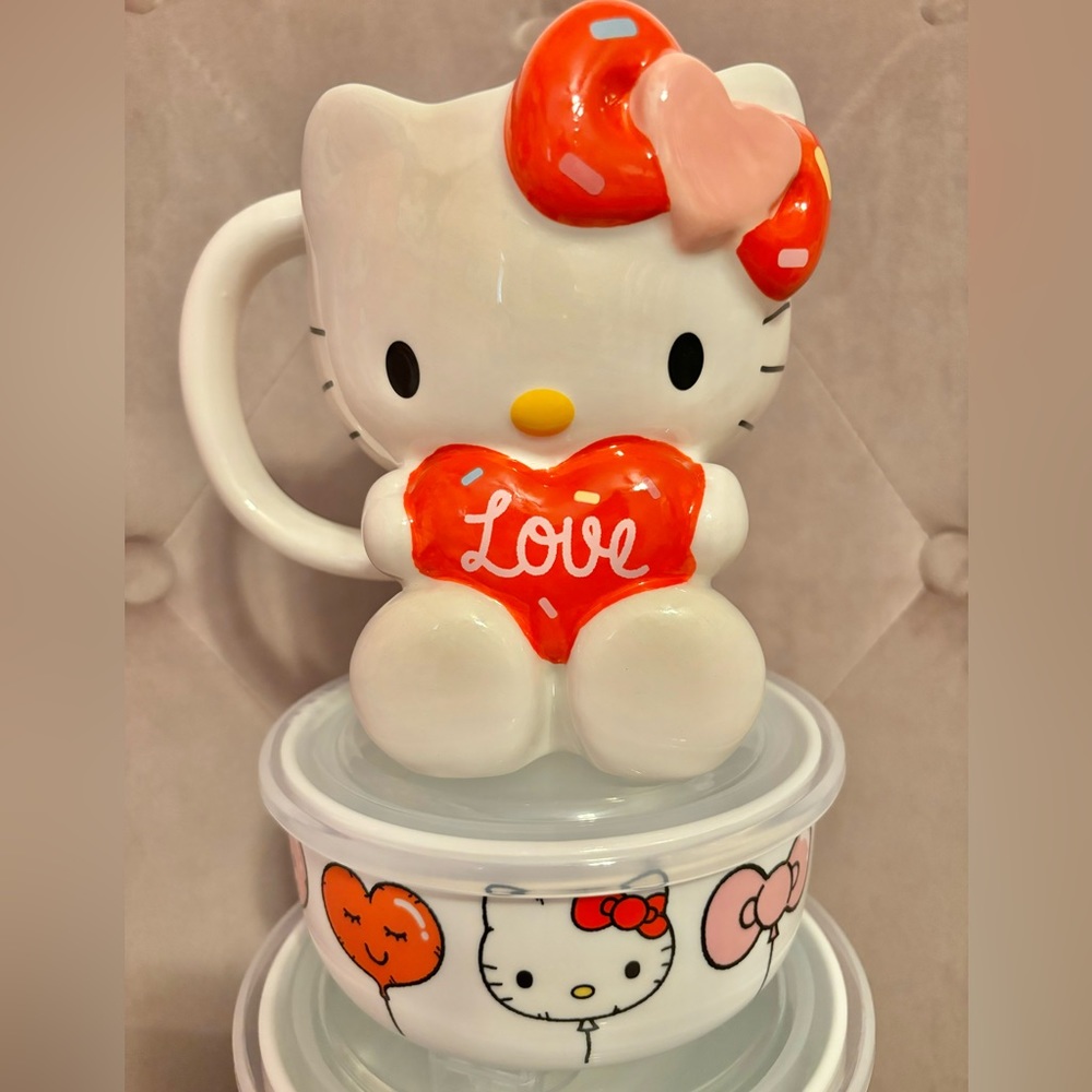Hello Kitty - Picture 3 of 8